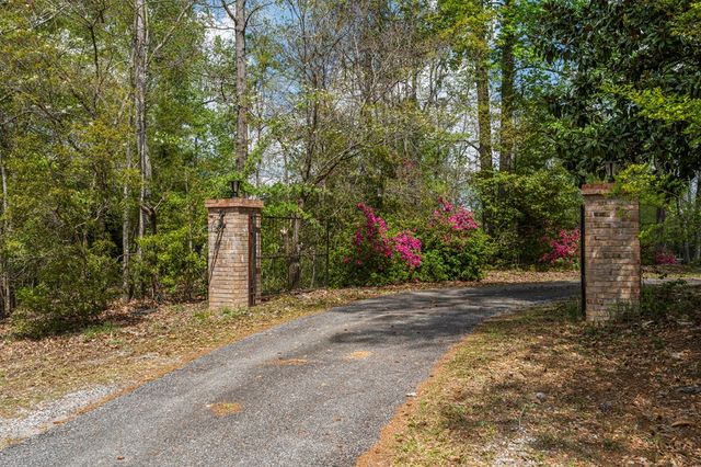 42 Maringo Creek Road, Phenix City, AL 36869