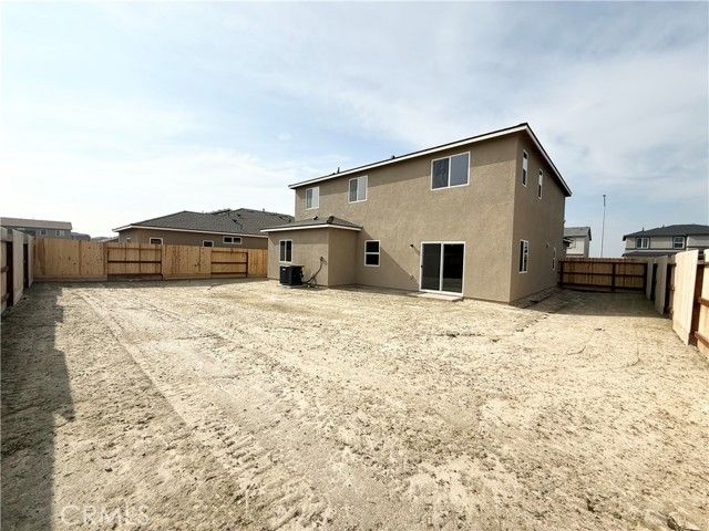 873 S Philip, Fowler, CA 93625