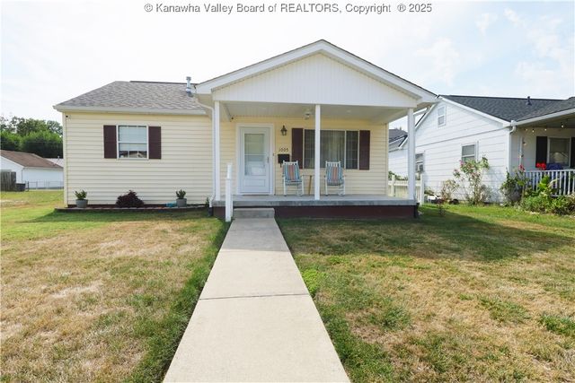 1005 Dupont Avenue, Nitro, WV 25143