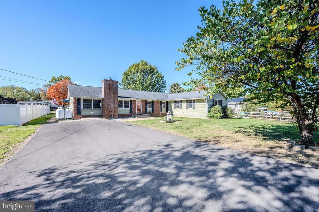 1218 PINE AVE, Edgewater, MD 21037