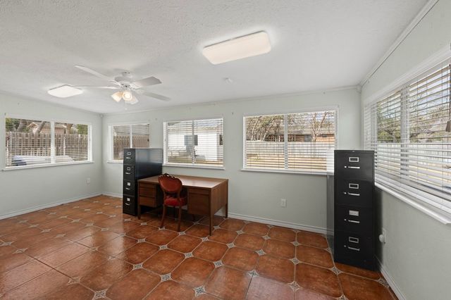 220 Spanish Oak Lane, Kerrville, TX 78028