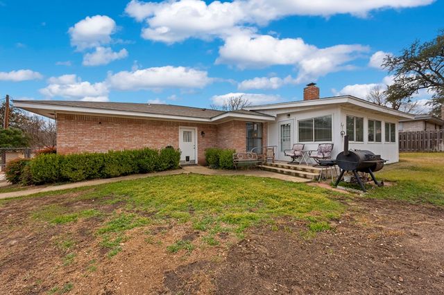 220 Spanish Oak Lane, Kerrville, TX 78028