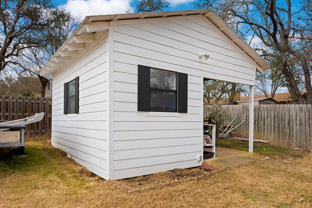 220 Spanish Oak Lane, Kerrville, TX 78028