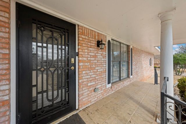 220 Spanish Oak Lane, Kerrville, TX 78028