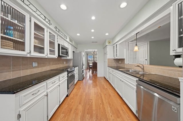 220 Spanish Oak Lane, Kerrville, TX 78028