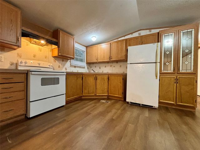 13295 Pecan Tree Drive, Willis, TX 77318