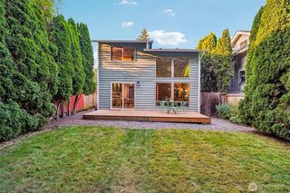 811 NE 57th Street, Seattle, WA 98105
