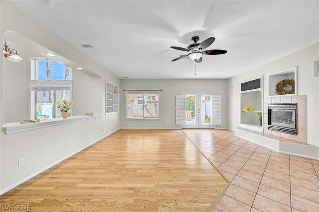 8963 Crystal Lagoon Court, Las Vegas, NV 89147
