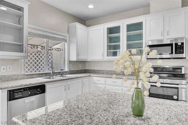 8963 Crystal Lagoon Court, Las Vegas, NV 89147