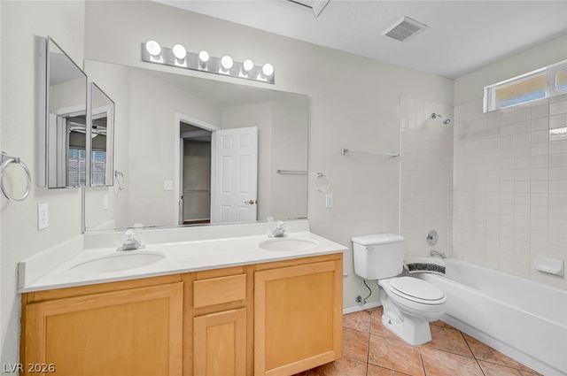 8963 Crystal Lagoon Court, Las Vegas, NV 89147