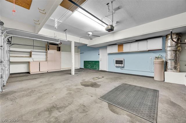 8963 Crystal Lagoon Court, Las Vegas, NV 89147