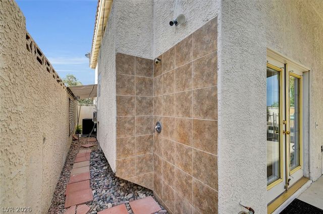 8963 Crystal Lagoon Court, Las Vegas, NV 89147