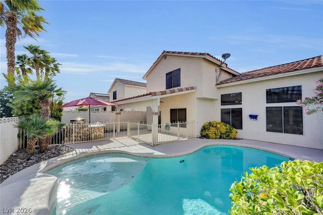8963 Crystal Lagoon Court, Las Vegas, NV 89147