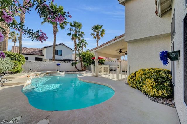 8963 Crystal Lagoon Court, Las Vegas, NV 89147
