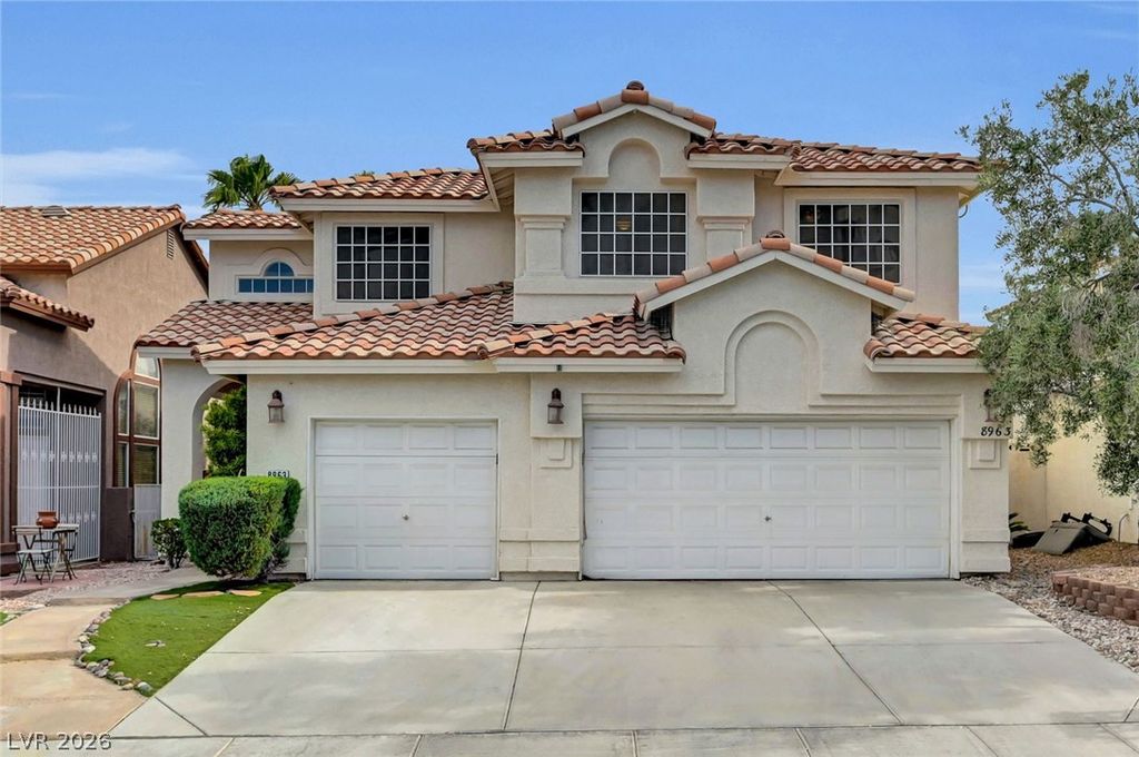 8963 Crystal Lagoon Court, Las Vegas, NV 89147