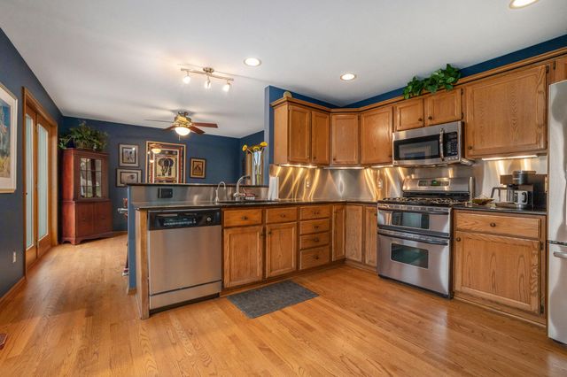 1792 Forest Lake Drive Se, City Of Kentwood, MI 49546