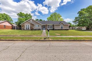 4204 SHADOWFALL DR, Memphis, TN 38141