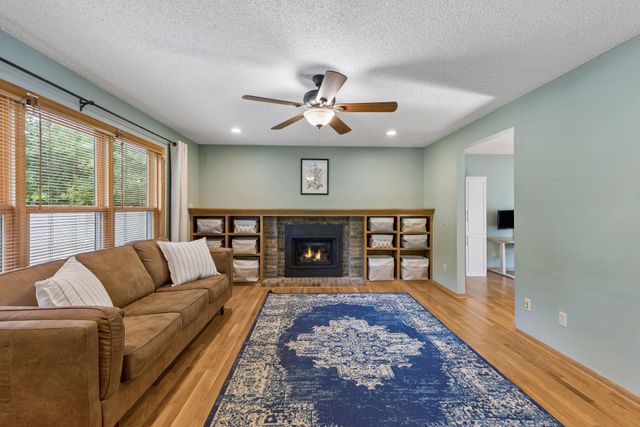 4601 Fairway Hills Drive, Eagan, MN 55123