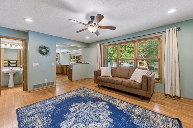 4601 Fairway Hills Drive, Eagan, MN 55123