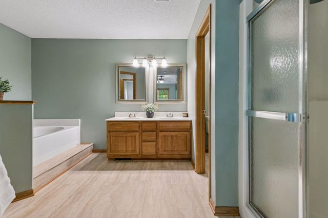 4601 Fairway Hills Drive, Eagan, MN 55123