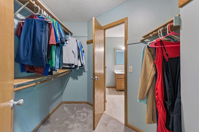 4601 Fairway Hills Drive, Eagan, MN 55123