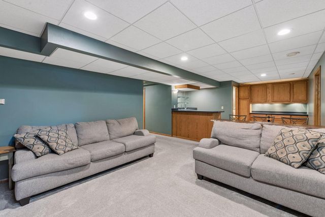 4601 Fairway Hills Drive, Eagan, MN 55123