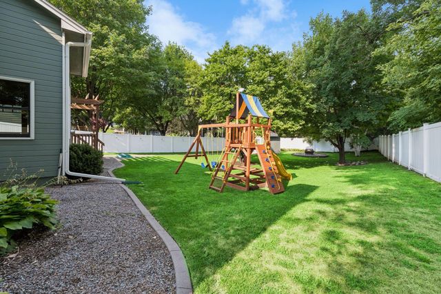 4601 Fairway Hills Drive, Eagan, MN 55123
