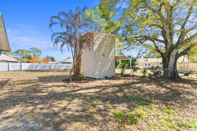 726 Cleaves Street SE, Palm Bay, FL 32909