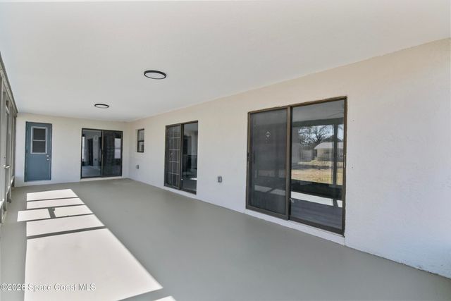 726 Cleaves Street SE, Palm Bay, FL 32909