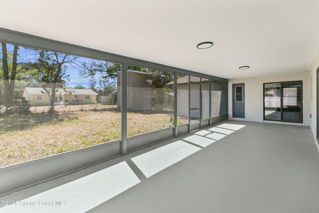 726 Cleaves Street SE, Palm Bay, FL 32909