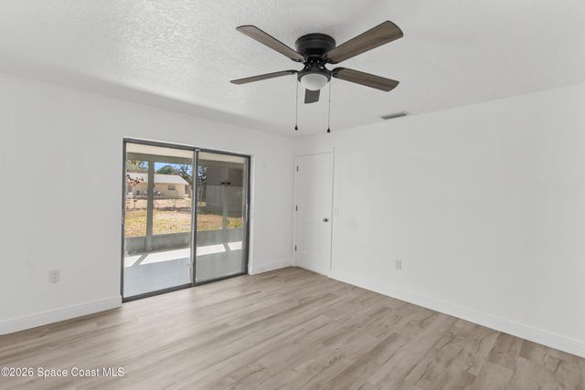 726 Cleaves Street SE, Palm Bay, FL 32909