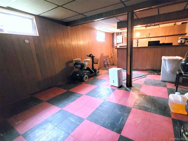 44 Circle Drive, Hempstead, NY 11550