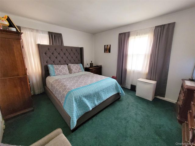 44 Circle Drive, Hempstead, NY 11550