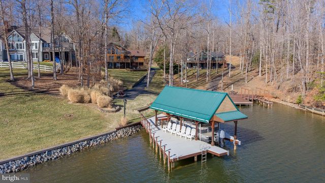 5409 WYNDEMERE CIR, Mineral, VA 23117