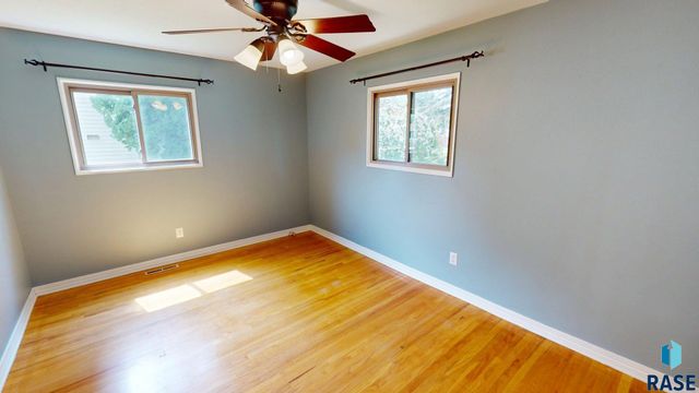 336 21st Ave S Avenue S, Brookings, SD 57006