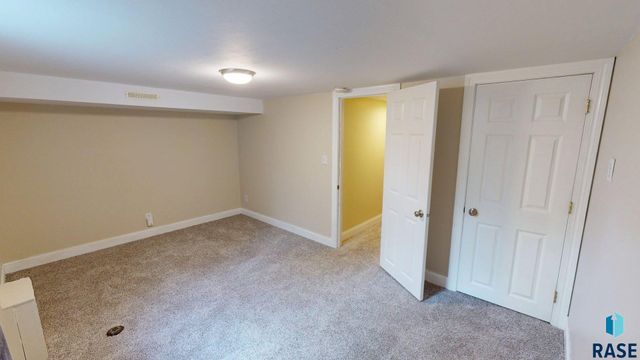 336 21st Ave S Avenue S, Brookings, SD 57006