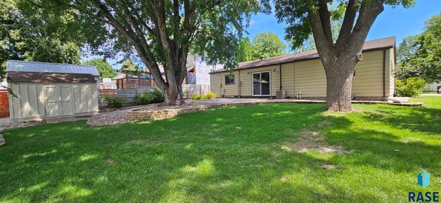 336 21st Ave S Avenue S, Brookings, SD 57006