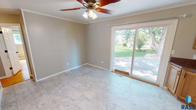 336 21st Ave S Avenue S, Brookings, SD 57006