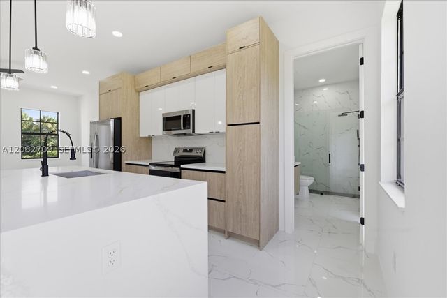 758 Long Distance Ln, Lehigh Acres, FL 33974
