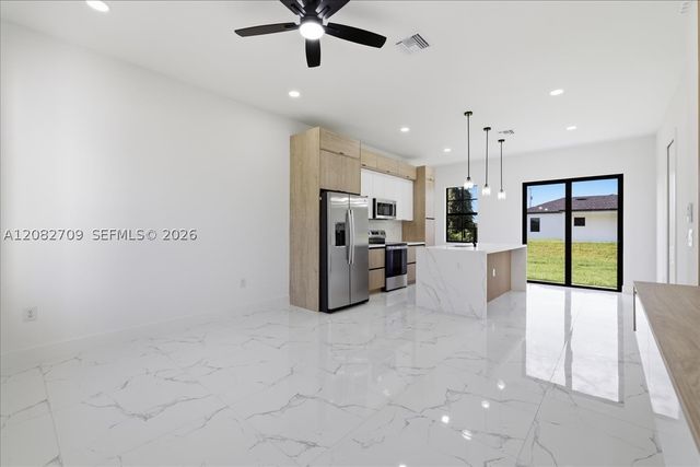 758 Long Distance Ln, Lehigh Acres, FL 33974