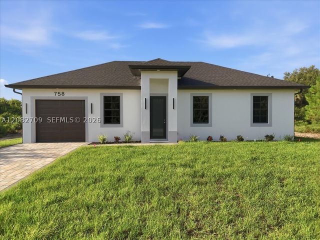 758 Long Distance Ln, Lehigh Acres, FL 33974