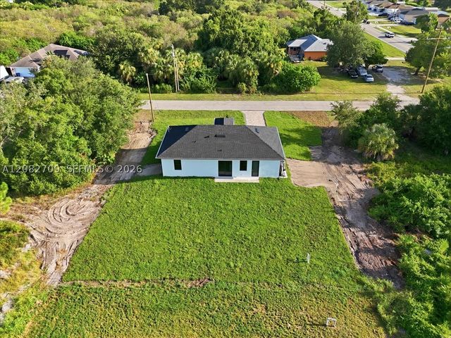 758 Long Distance Ln, Lehigh Acres, FL 33974