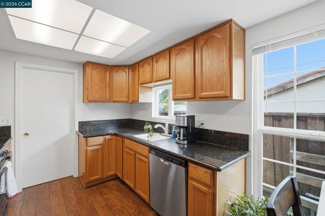 2024 Olympic Dr, Martinez, CA 94553