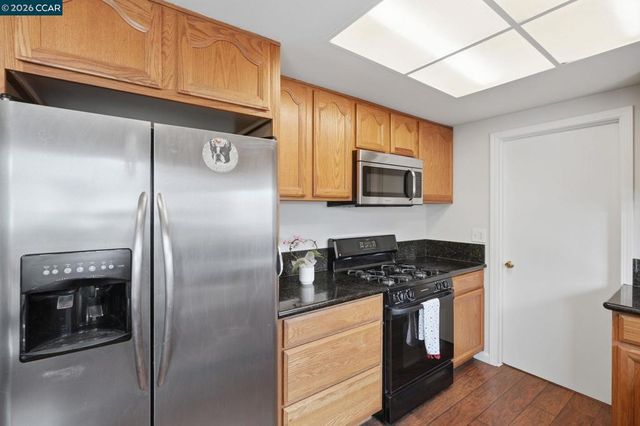 2024 Olympic Dr, Martinez, CA 94553