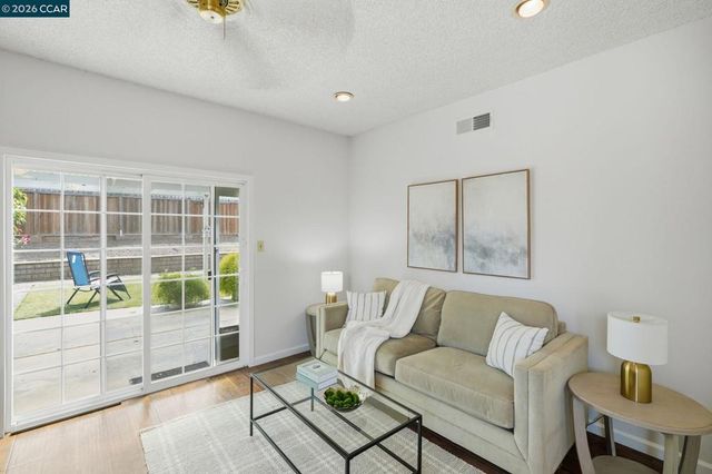 2024 Olympic Dr, Martinez, CA 94553