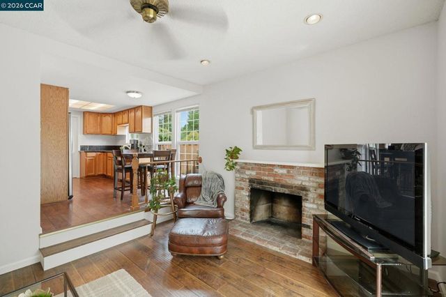 2024 Olympic Dr, Martinez, CA 94553