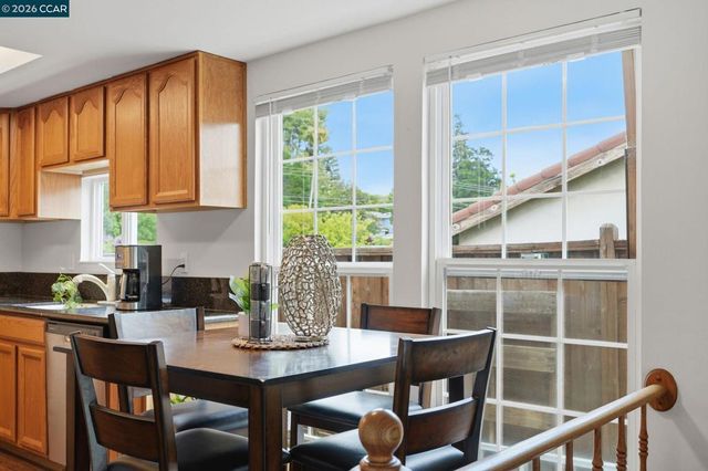 2024 Olympic Dr, Martinez, CA 94553