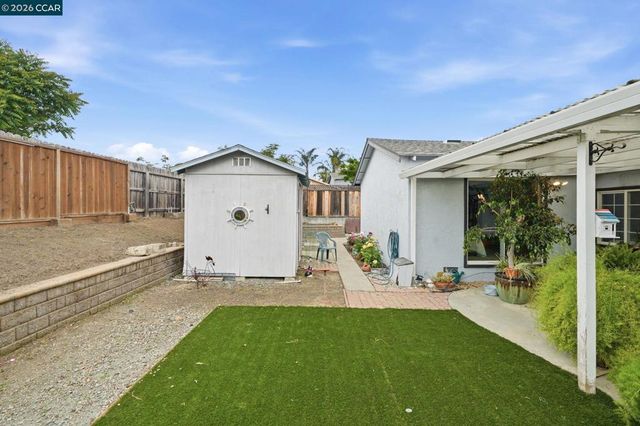 2024 Olympic Dr, Martinez, CA 94553