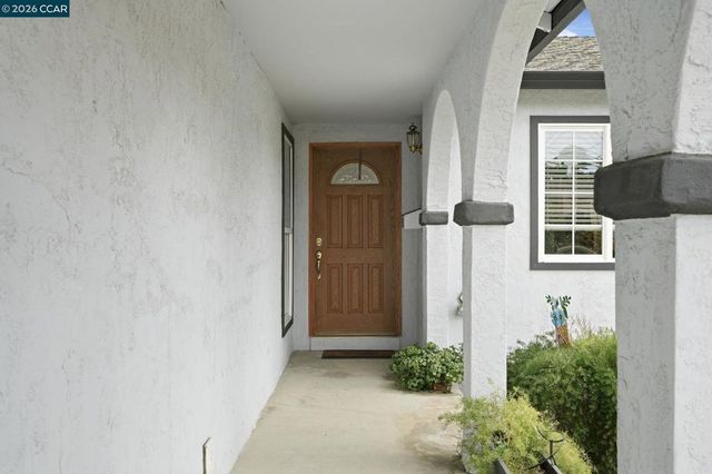 2024 Olympic Dr, Martinez, CA 94553