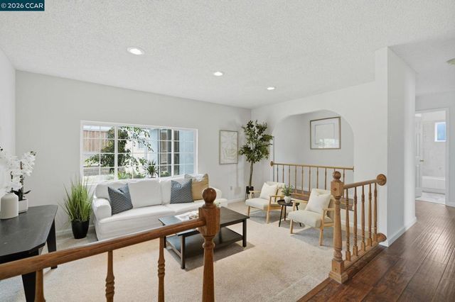 2024 Olympic Dr, Martinez, CA 94553